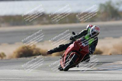 media/Nov-16-2025-Race Pace (Sun) [[8c5fa54630]]/Non Verified Riders (1st 20 Minutes)/1-Turn 14 (10am)/